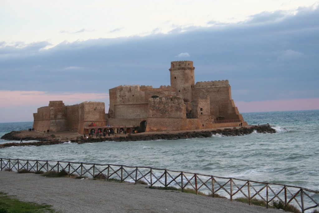 Isola Capo Rizzuto (Crotone)